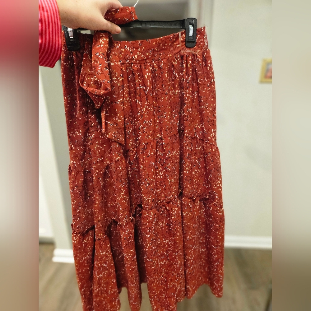 Women's Red Floral Tiered Midi Skirt with Waist Tie